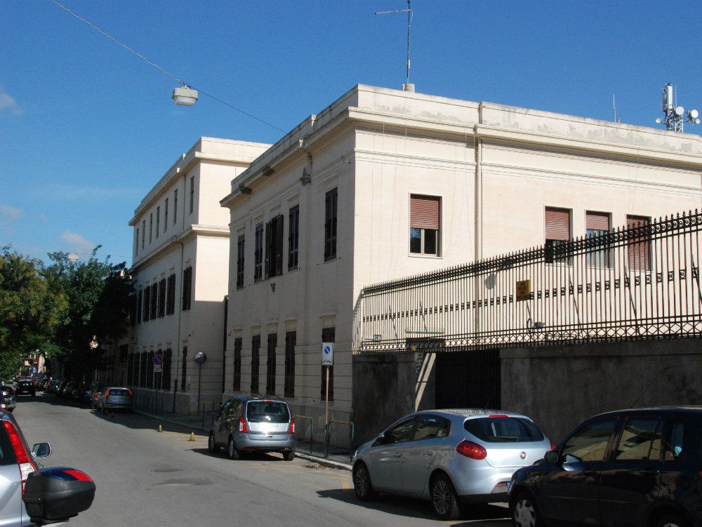 Falso e truffa, tre arresti alla dogana di Reggio