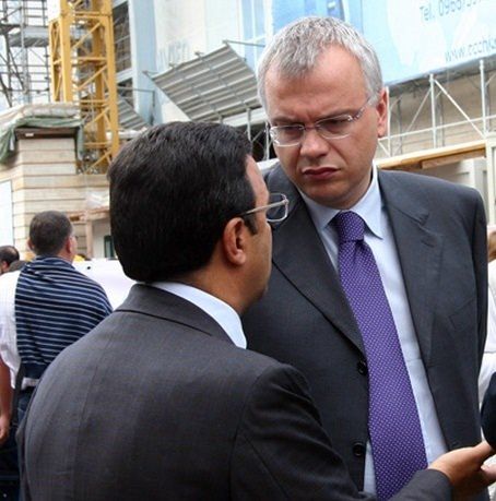 L’accordo Ncd-Udc blinda Renzi