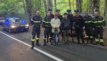 Ritrovati sani e salvi due anziani dispersi durante una ricerca di funghi in Sila