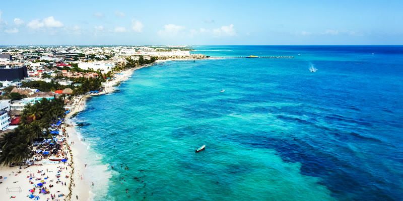 Summit a Playa del Carmen e investiture nuziali per far crescere il "marchio" Grande Aracri