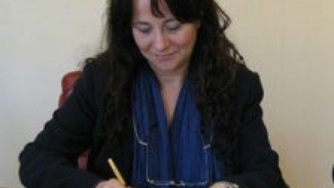 Amministrative di Crotone, il Pd si affida a Rosanna Barbieri