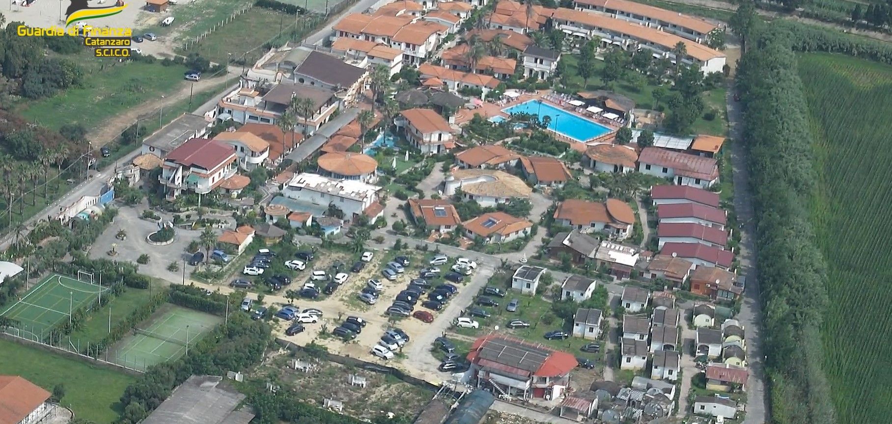 ‘Ndrangheta, sigilli all’albergo che ospitò il summit della mafia stragista: 4 arresti – VIDEO E NOMI