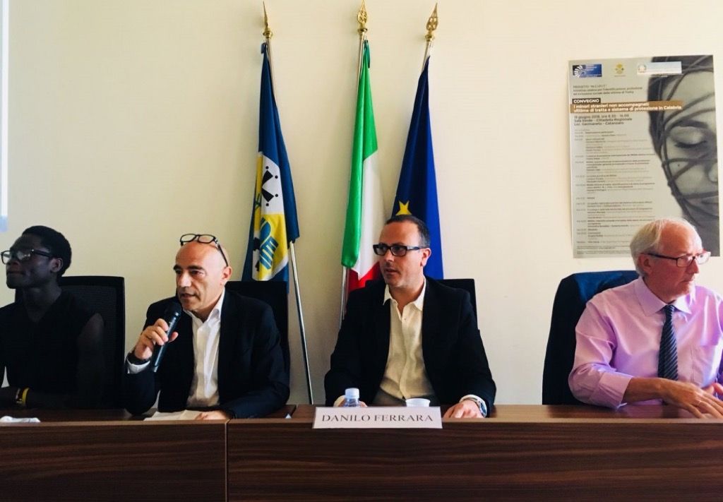 Robbe: «I minori stranieri non sono propaganda»