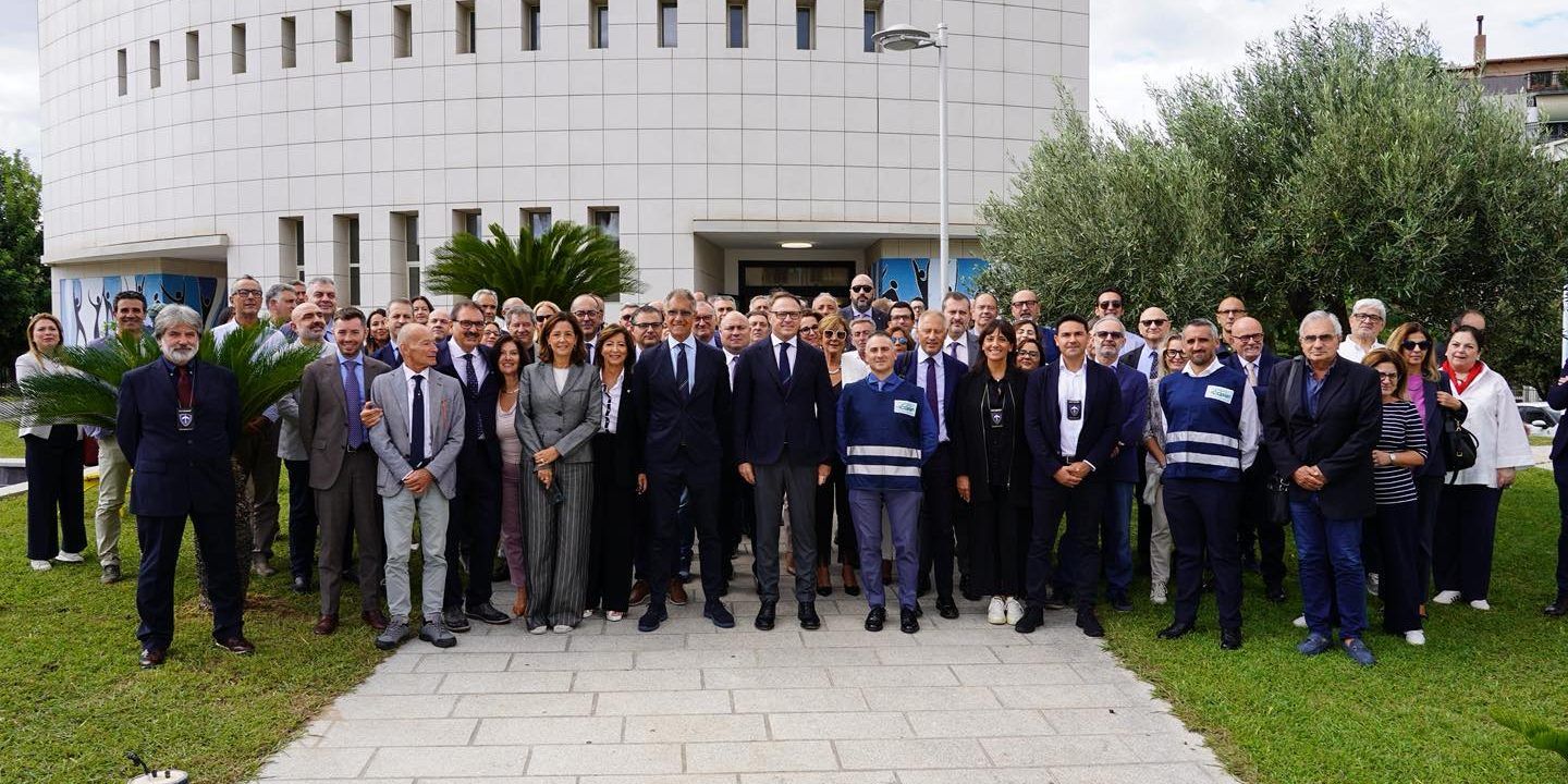 Lollobrigida a Soverato, il punto sulla sicurezza in agricoltura e sulla tutela del Made in Italy – FOTO