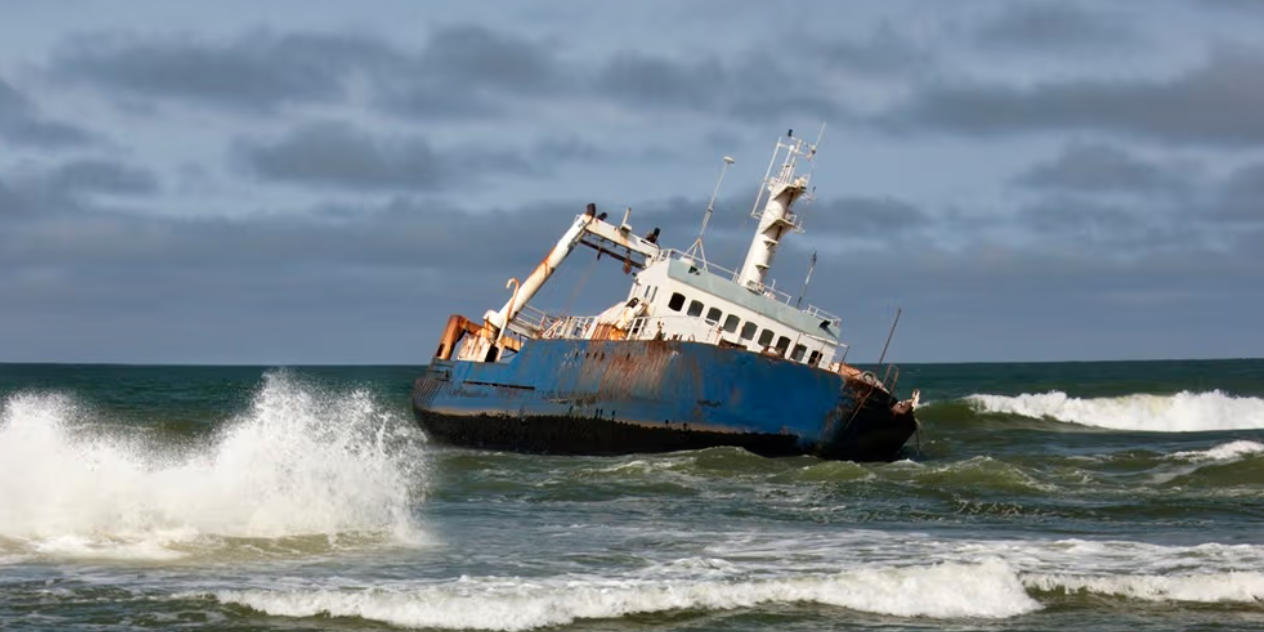 Legambiente a Bruxelles: «Ancora troppe “navi dei veleni”. Fondali calabresi tra i più colpiti»
