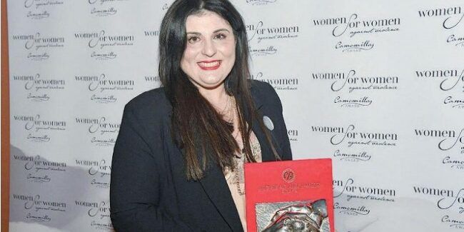 «So di essere una miracolata». Rositani riceve il premio “Camomilla Award” a Roma