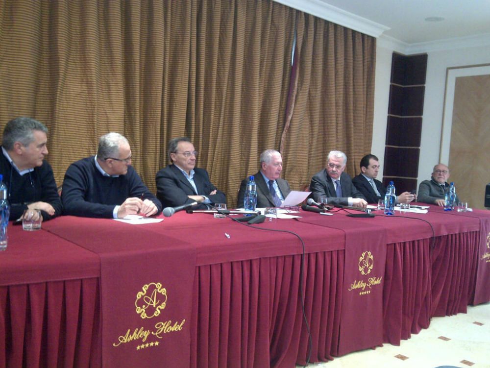 Centrosinistra unito contro Scopelliti: «Si dimetta»