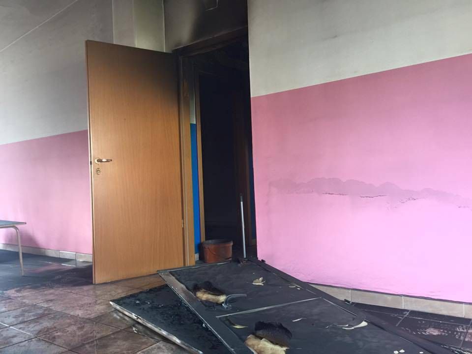 Incendiato asilo comunale a Reggio Calabria