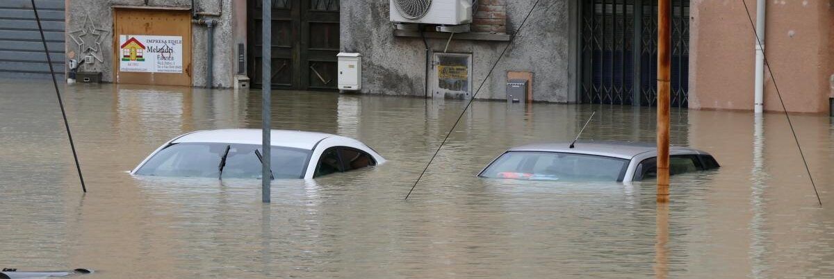 Il maltempo “sferza” l’Italia, allerta rossa in Emilia. Tre in arancione