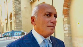 Cosenza, Caruso incontra Stefanazzi: «Figura autorevole, sarà di supporto in questa delicata fase»