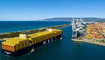 Porto di Gioia Tauro, svolta hi-tech e 200 assunzioni. Ecco cosa prevede l’Accordo di Sviluppo della Regione con Mimit e Mct