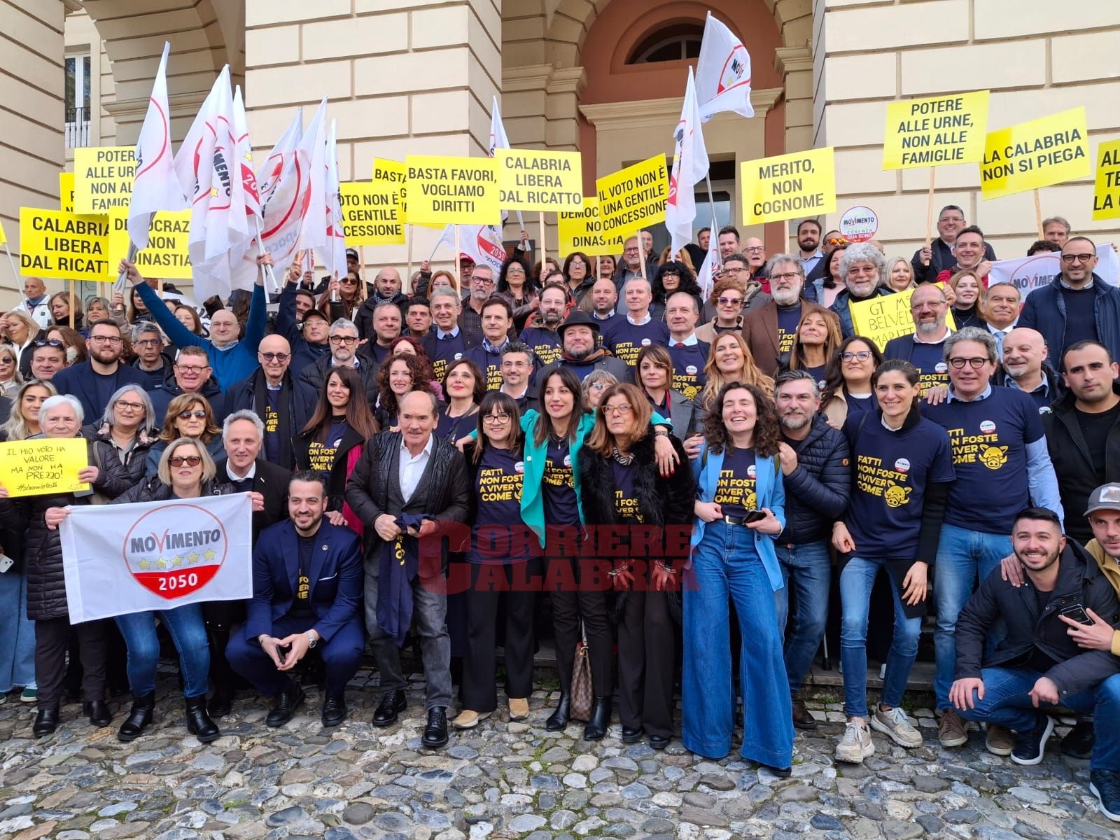 La piazza del M5S e l’”avviso” (anche) al Pd: «Puntiamo ad avere il candidato presidente»