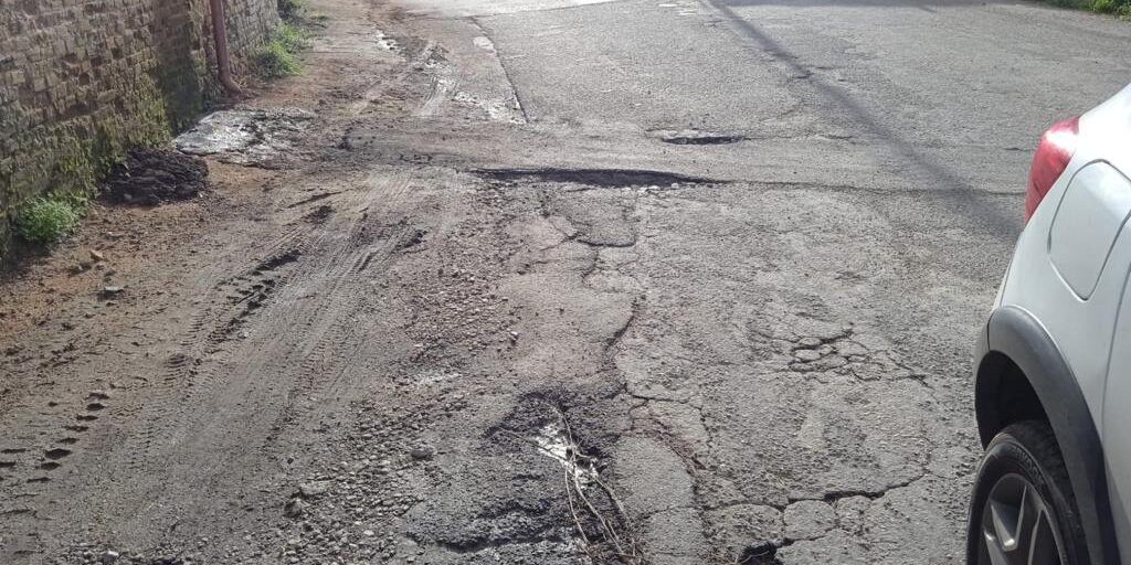 «Strade aspromontane in completo degrado». La denuncia del comitato “Ci siamo rotti” – FOTO
