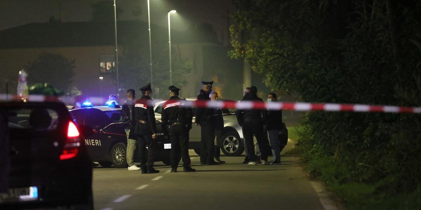 Uccisa a martellate in strada dall’ex fidanzato nel Bresciano