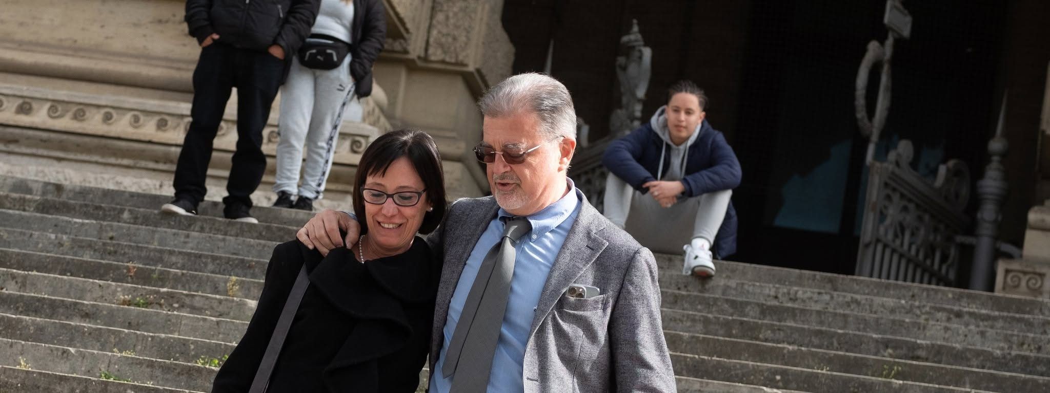 Caso Cucchi, la sorella Ilaria si sposa con l’avvocato Fabio Anselmo