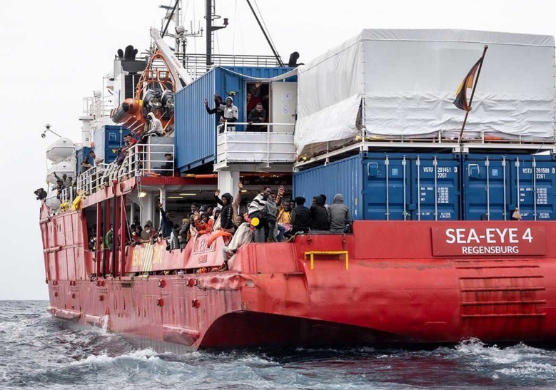 Migranti, il tribunale di Vibo Valentia annulla il sequestro della Sea Eye 4