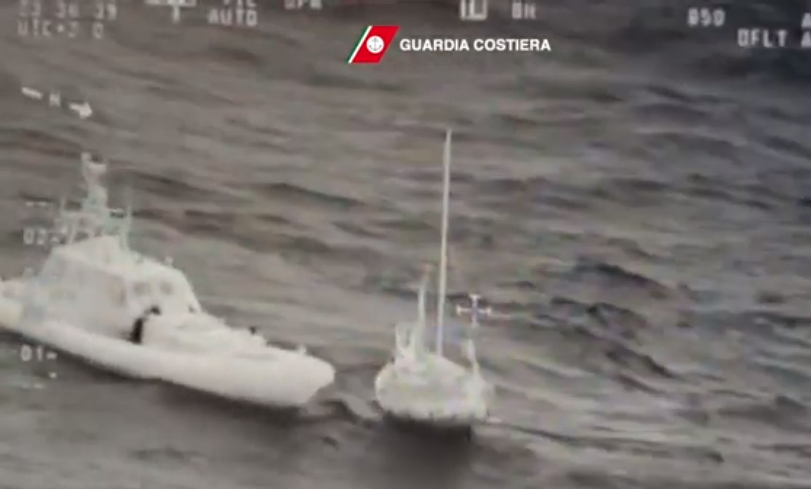 Disperso tra Creta e l’Italia, velista spagnolo salvato a Roccella Jonica