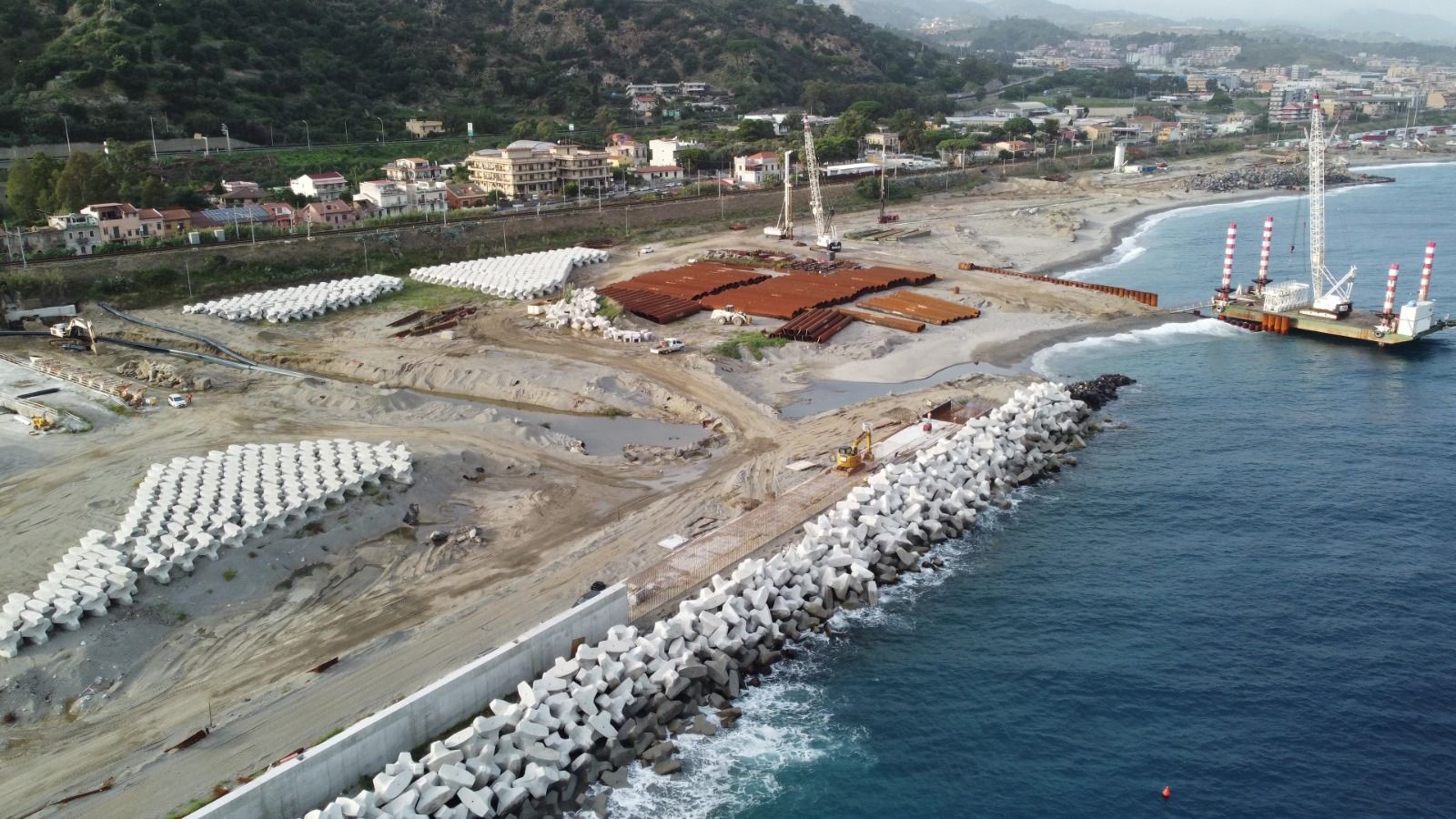 Il Mit sblocca il dossier Tremestieri. «Opera strategica in vista del Ponte sullo Stretto»