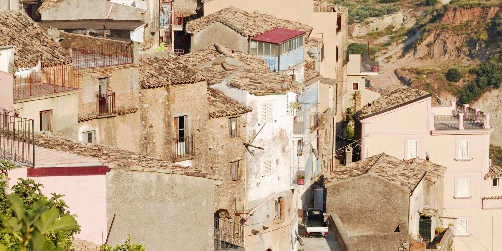 Il negativo “bilancio” demografico della Calabria. In otto anni persi oltre 120mila abitanti