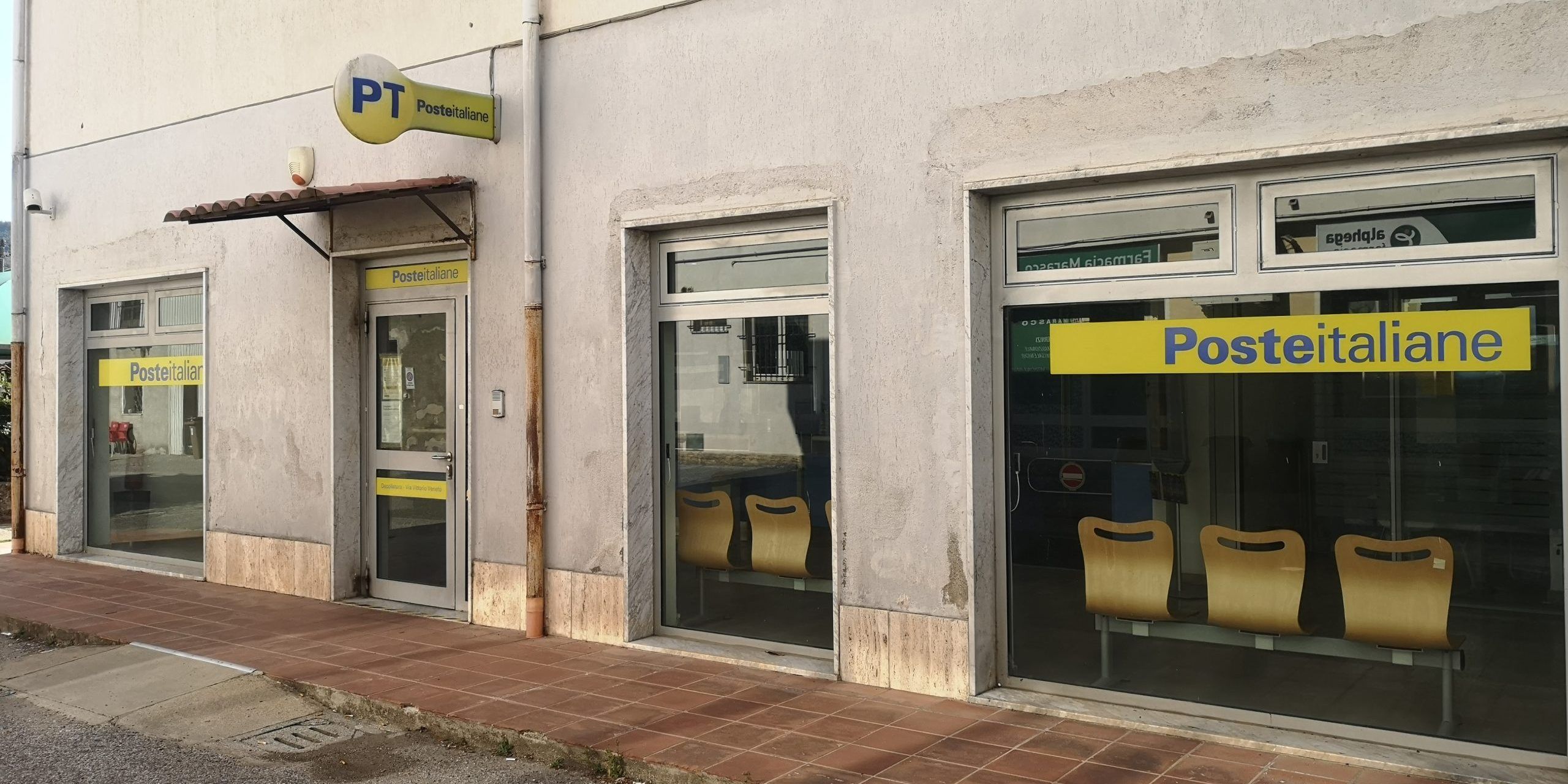 Decollatura, ufficio postale a mezzo servizio. L’appello della sindaca Perri