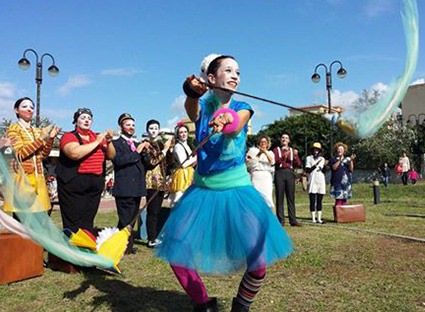 Reggio, al via il festival a vocazione sociale degli artisti di strada