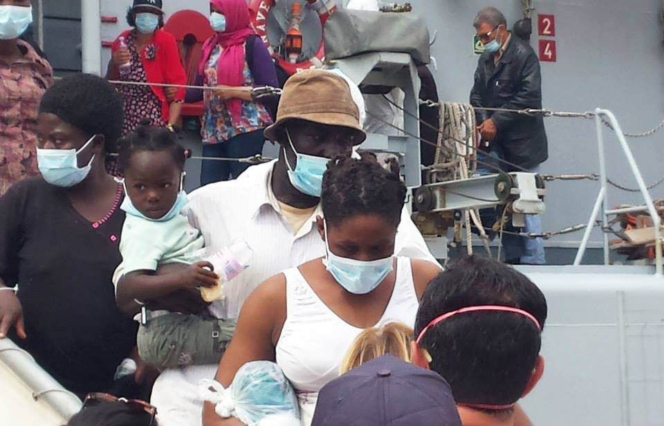 Un altro sbarco, tra morte e pregiudizi