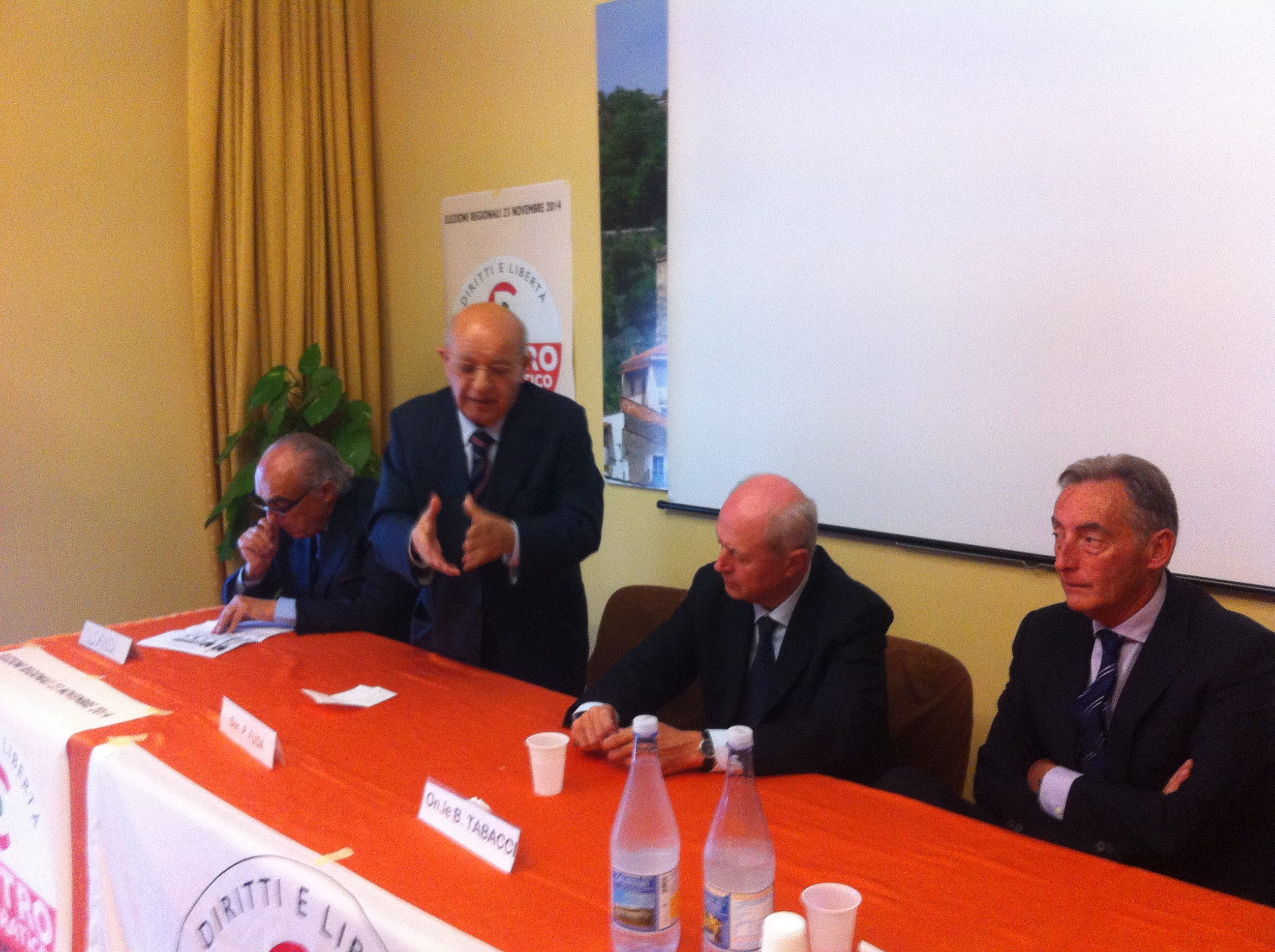 Centro democratico scende nell'arena