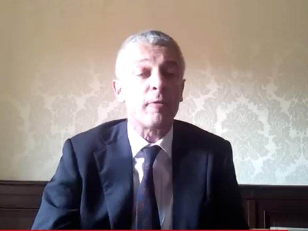 M5S: «Adesso si faccia il nome»