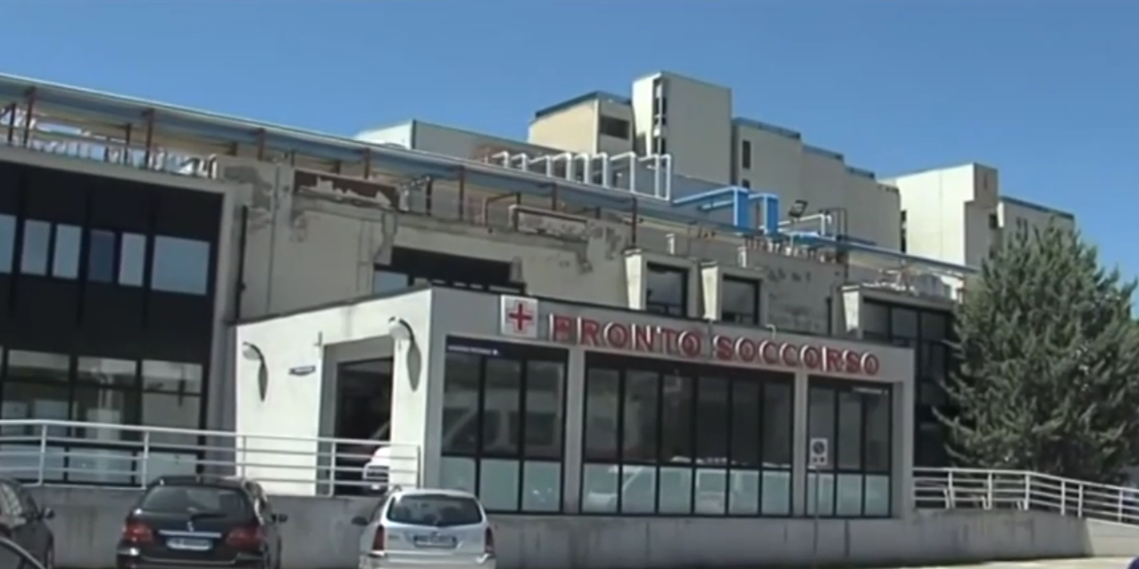 Operaio calabrese muore nel Potentino dopo essere stato colpito da alcuni tronchi