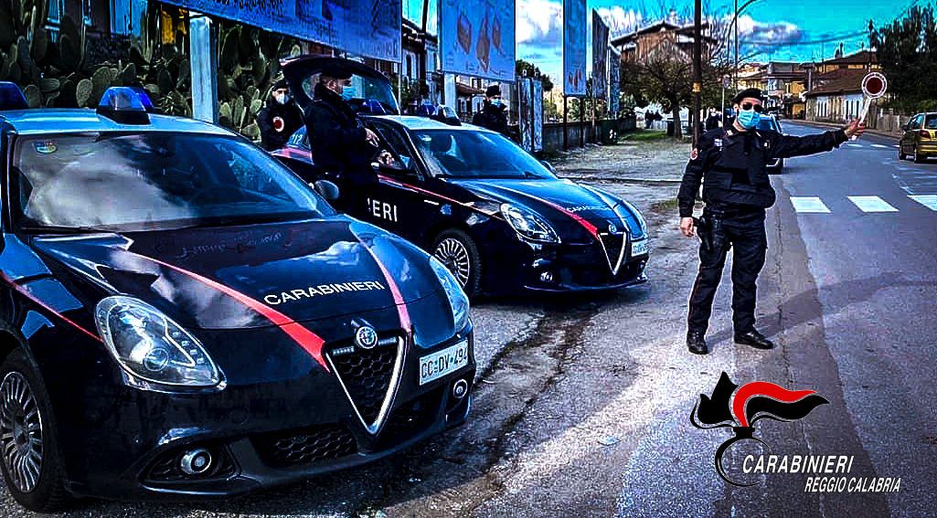 Giro di vite anticovid nel Reggino: due arresti, denunce e sanzioni