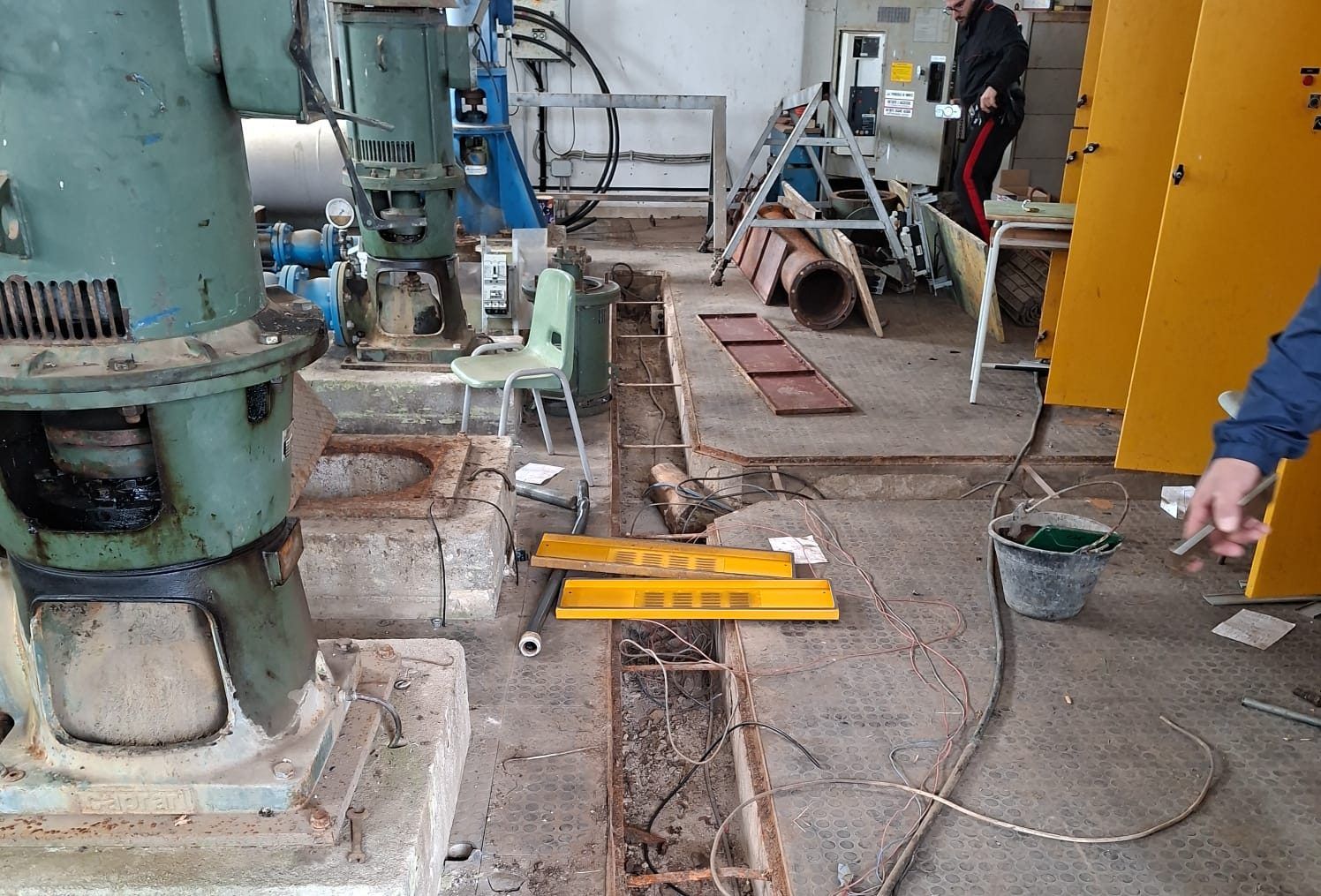 Assalto a impianto irriguo nel Reggino, danni da 500 mila euro. «Oltre 100 ettari a secco» – FOTO