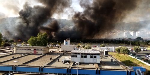 incendio campo rom lamezia