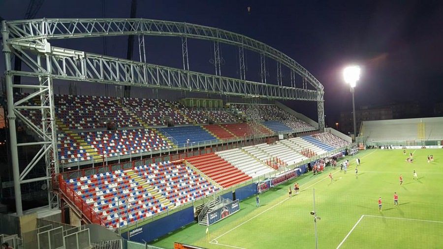 Stadio Crotone, no alla proroga per la nuova tribuna