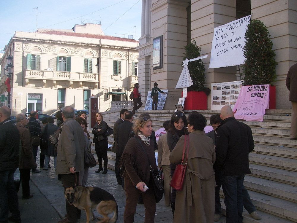Mobilitazione contro il "Modello Reggio"