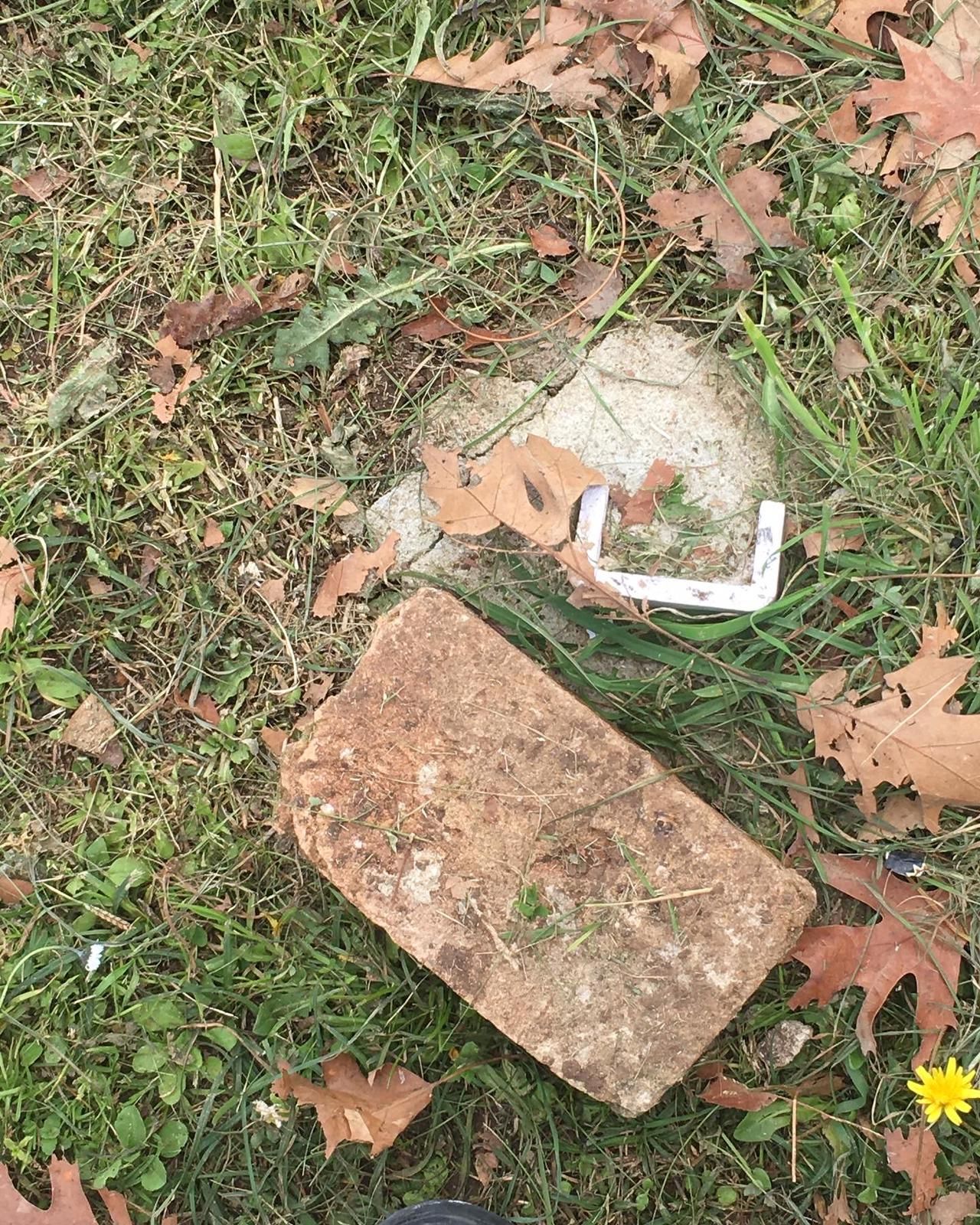 A Sant’Onofrio danneggiato il “Giardino della Memoria” delle vittime Covid