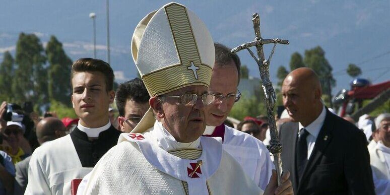 Papa Francesco: «Totale inconciliabilità tra mafia, camorra o ‘ndrangheta e il Vangelo»