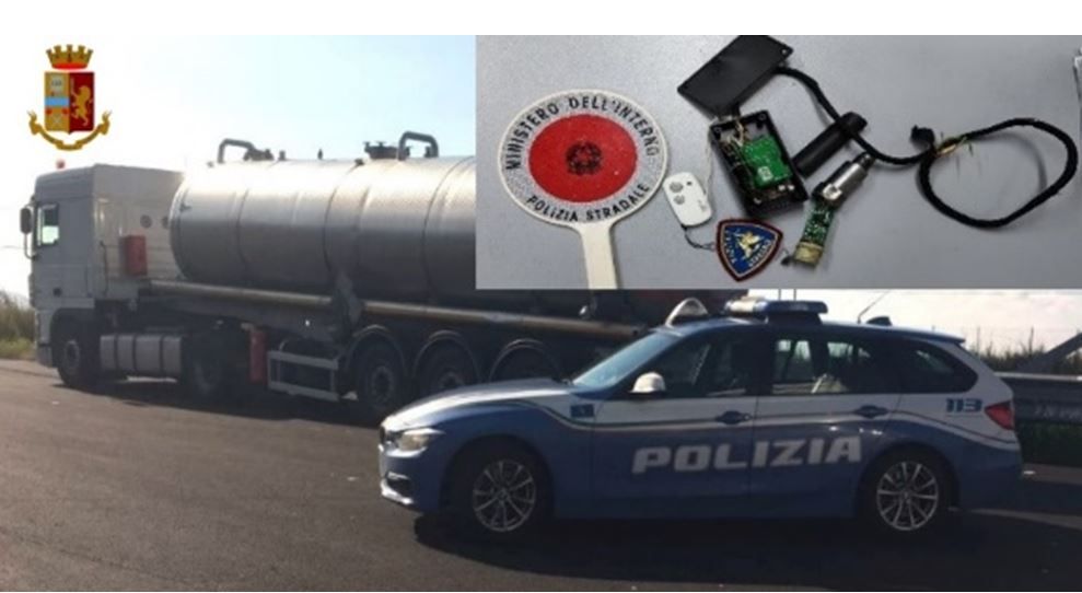 Viaggiava sull’A2 con Tir con dati manomessi, sanzionato