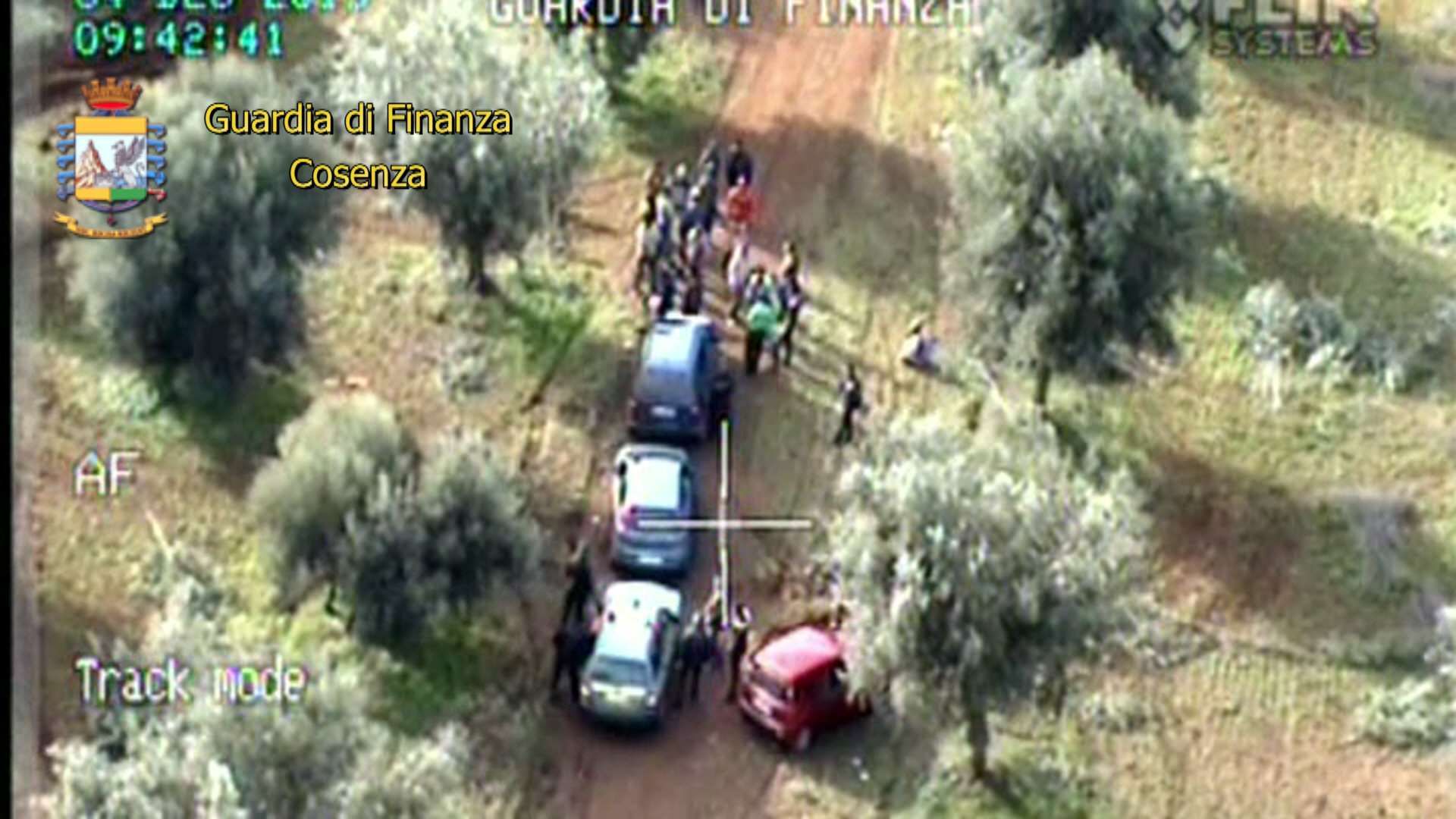 Caporalato a Sibari, denunciate sei persone – VIDEO