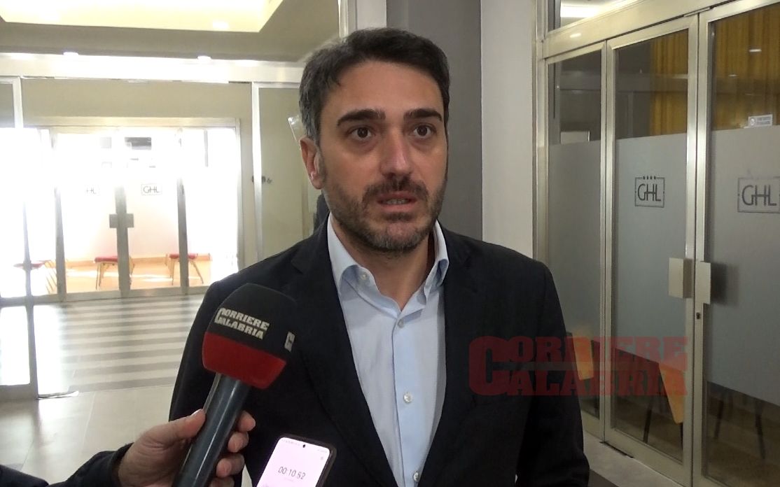 Zes unica, Irto all’attacco: «Caos infernale». E annuncia una interrogazione