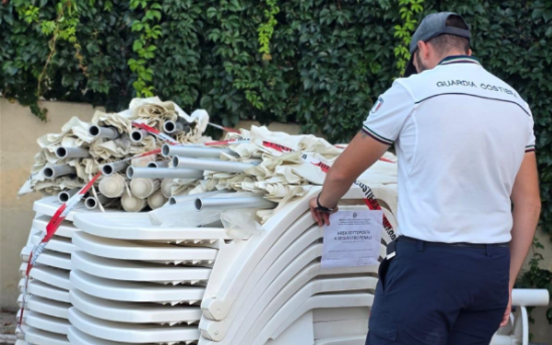 Sequestrate due strutture abusive sulle spiagge del Crotonese