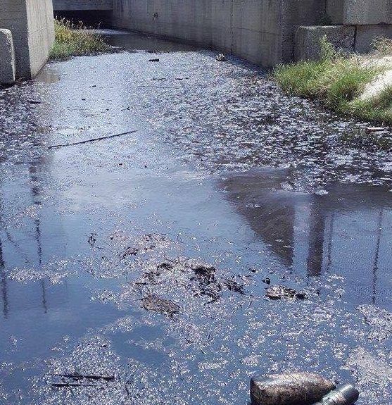 Veleni a San Ferdinando, la protesta va avanti: «Basta rimpalli»