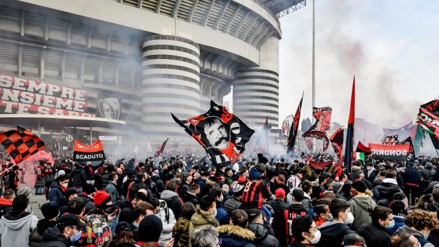 Blitz ultras, il procuratore: «Patto di non belligeranza tra curve per profitti»