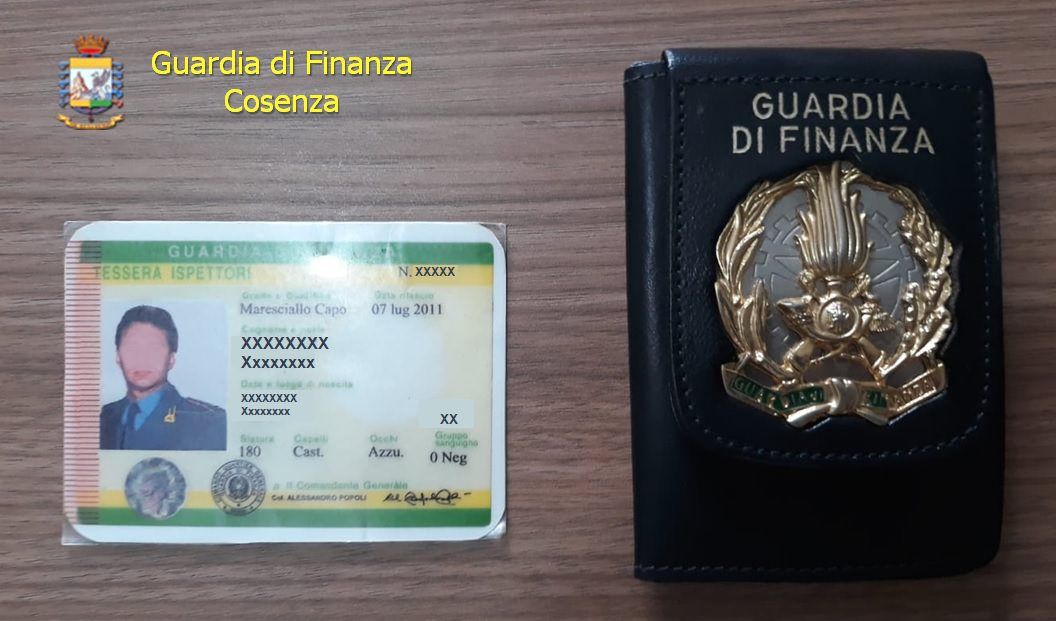 Si presentava come "generale" della finanza ma era un bluff