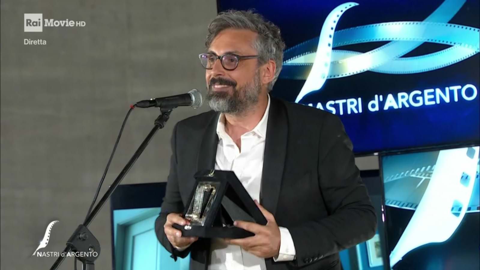 A Brunori il "Nastro d’argento" per la migliore colonna sonora. «Fa strano riceverlo proprio oggi»