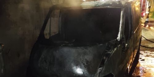 incendio furgone