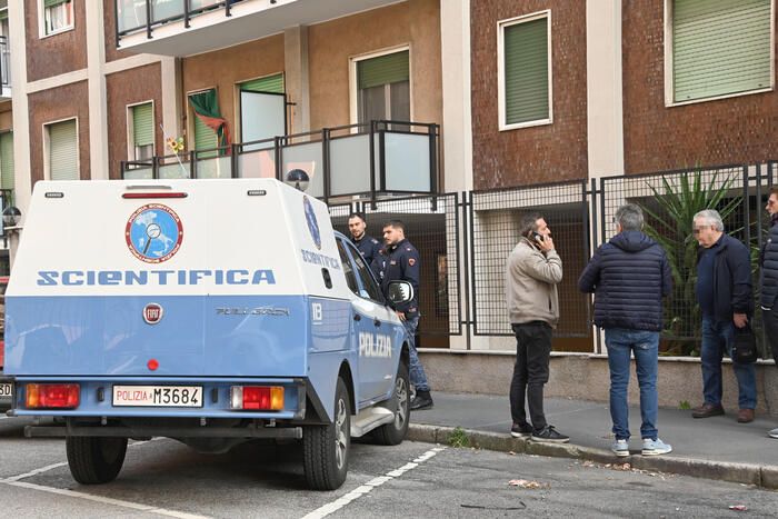 Si lancia dal sesto piano durante lo sfratto e muore