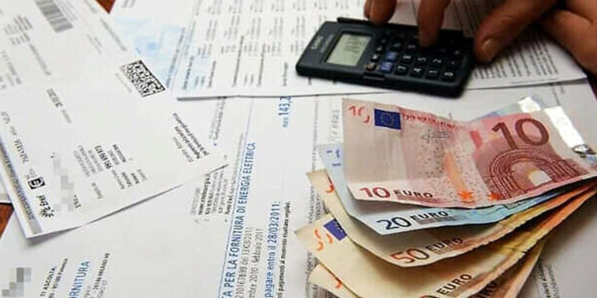 Tredicesime: il 90,4% sarà eroso da rate, mutui, bollette e aumento dei prezzi