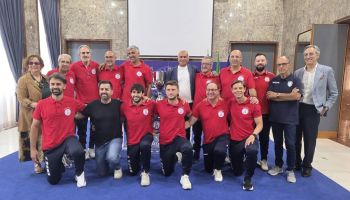 Caruso riceve a Palazzo dei Bruzi la squadra dei Medici Cosenza FC vincitrice del 6° scudetto nazionale