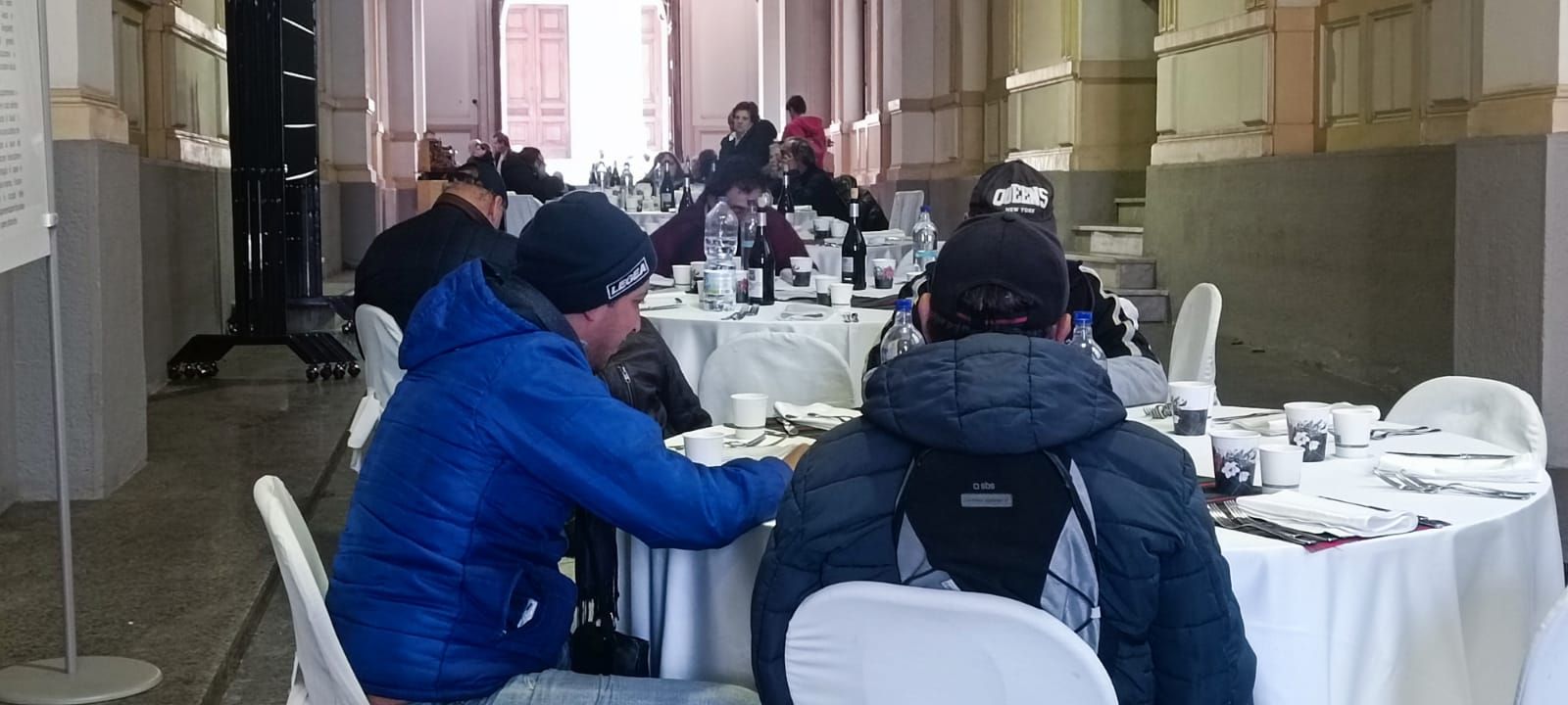 Pranzo solidale a Reggio Calabria, soggetti fragili e famiglie in difficoltà ospitati in Comune