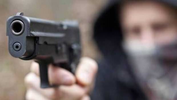 Agguato a Vibo, uomo ferito a colpi di arma da fuoco